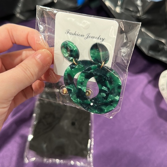 Green dangle earrings with extra backs and storage bag - Picture 2 of 3